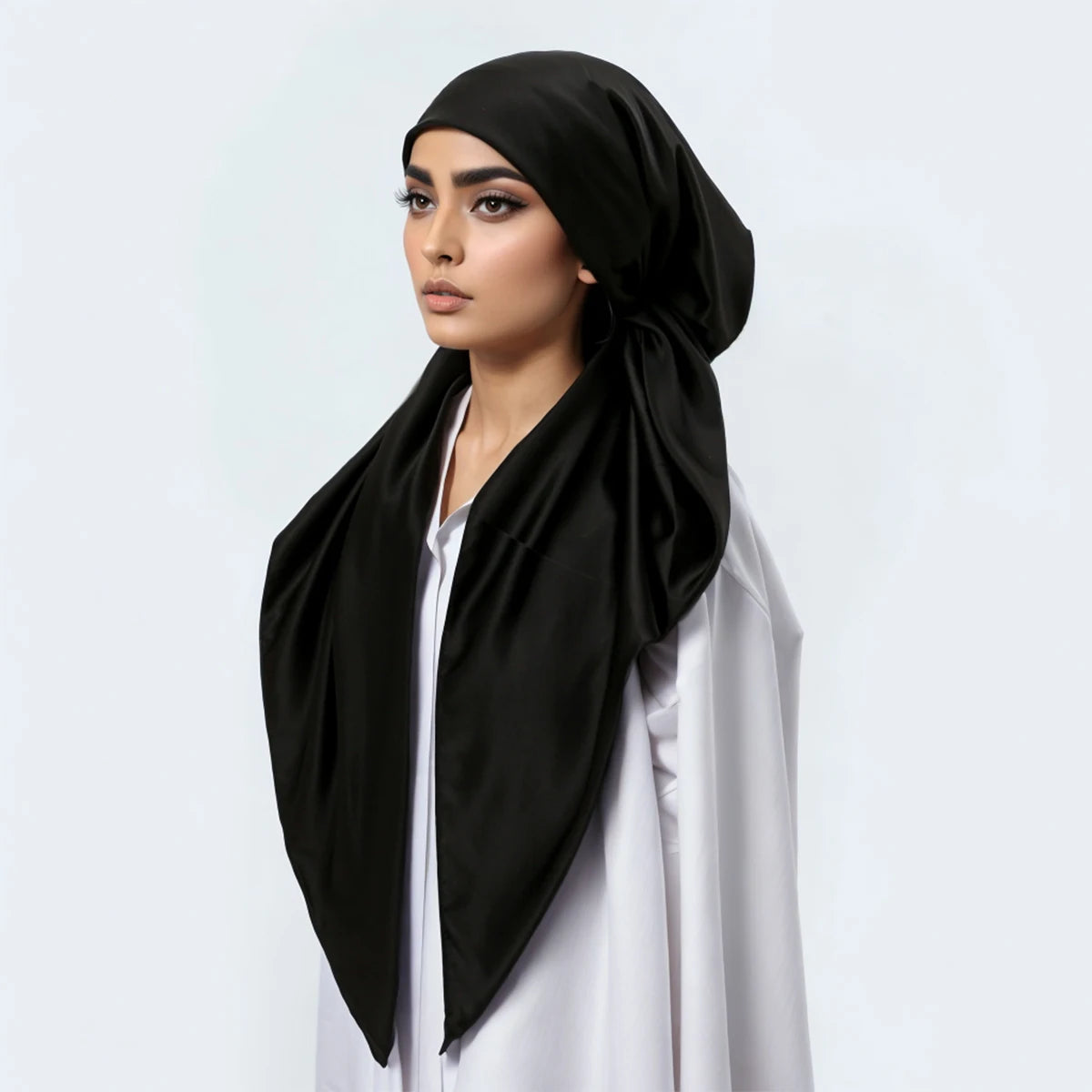 Hijab instantané en satin Zellina - noir uni (SW010-01)